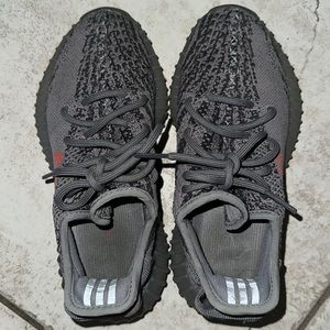Yeezy beluga 2.0 350. Women’s size 5.5 men’s size 4